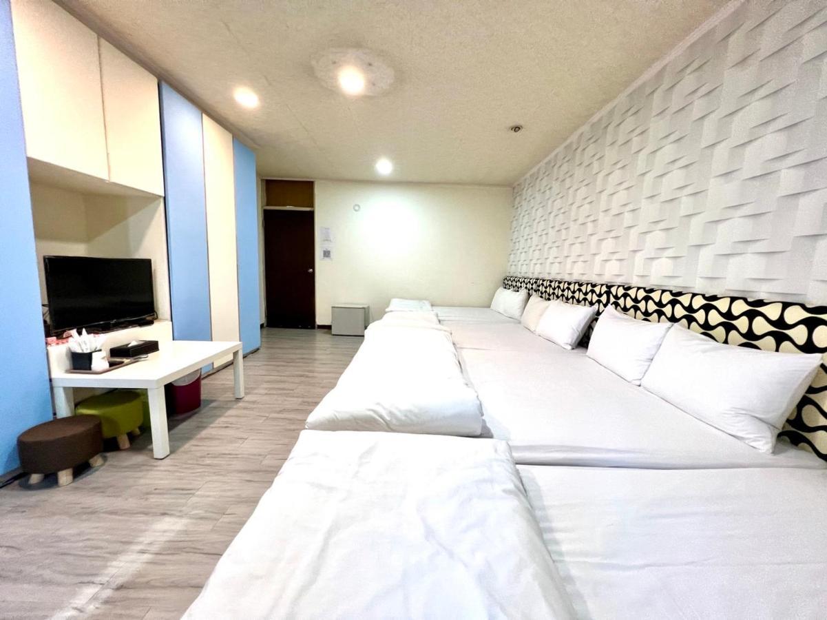Ferienwohnung 逢甲mickey House Taichung Exterior foto