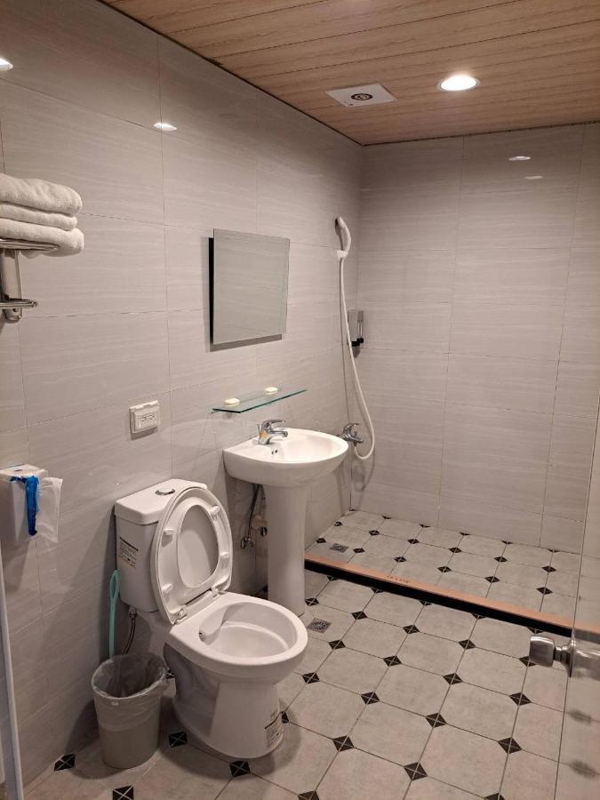 Ferienwohnung 逢甲mickey House Taichung Exterior foto